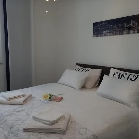 Apartman Zara Exterior photo
