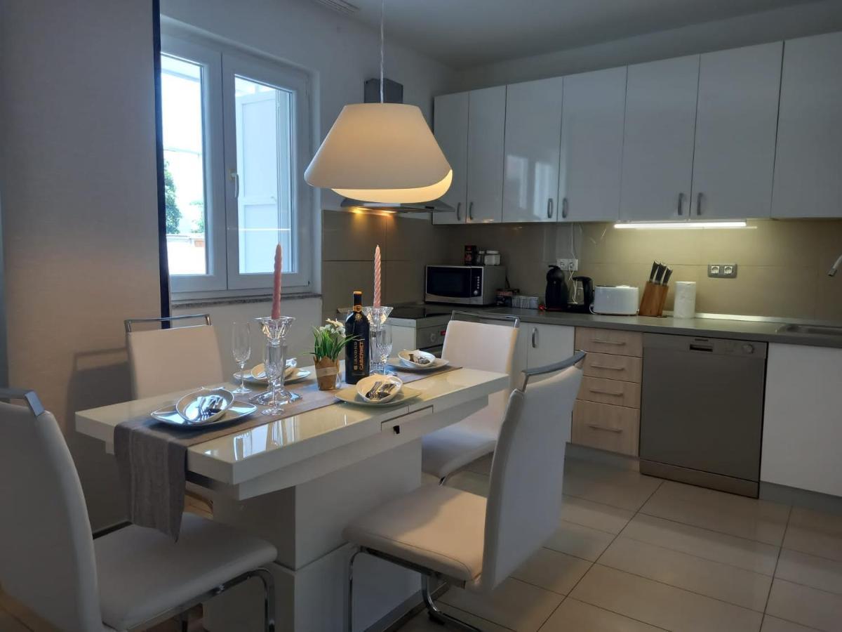 Apartman Zara *